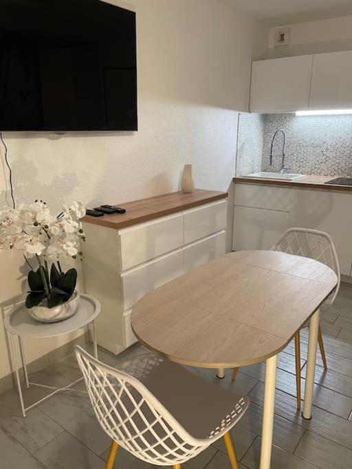Appart Frontignan Sur La Plage, Piscine, Wifi, Tv, Netflix Kültér fotó